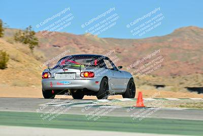 media/Dec-13-2025-Extreme Speed (Sat) [[d129ecb0b9]]/Beginner/Session 2 (Turn 4)/